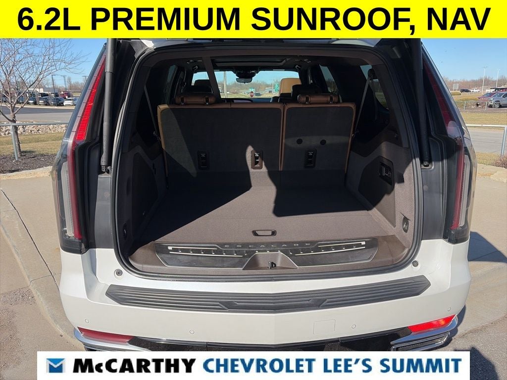 2022 Cadillac Escalade ESV Premium