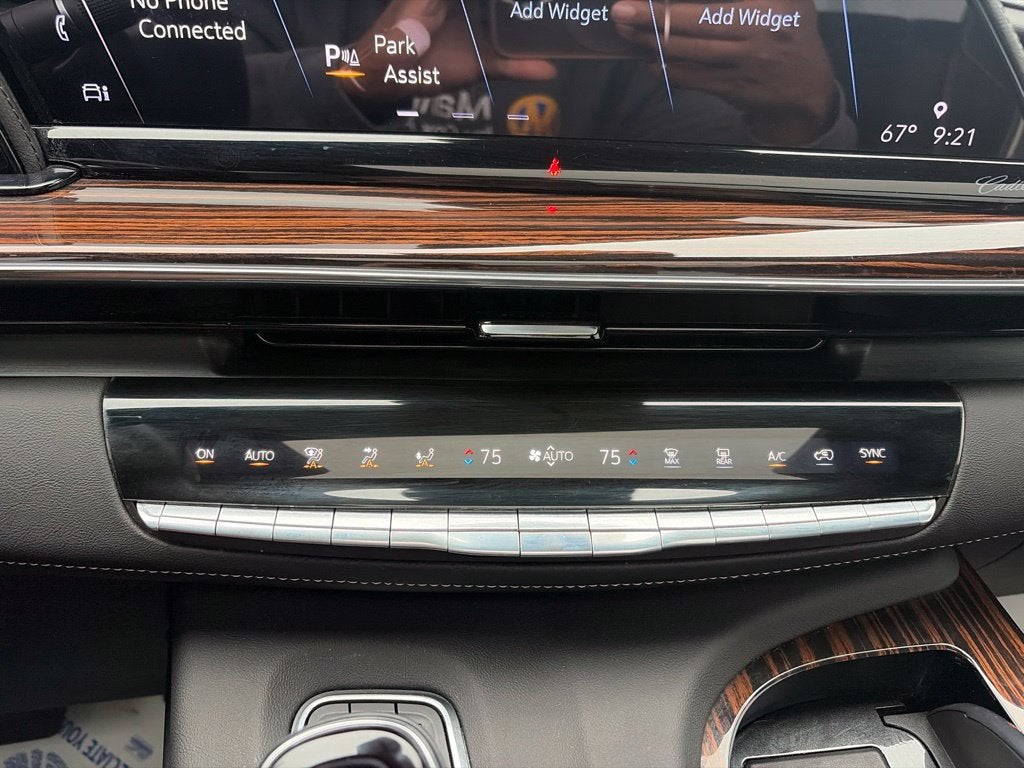 2023 Cadillac Escalade ESV Premium