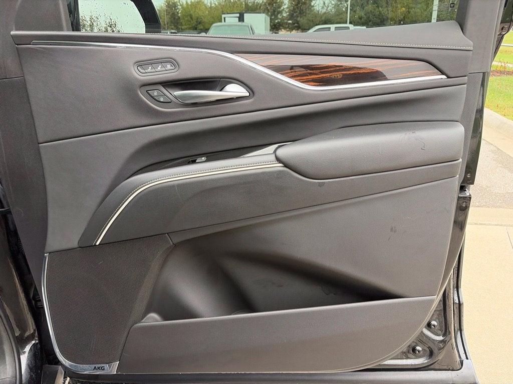 2023 Cadillac Escalade ESV Premium