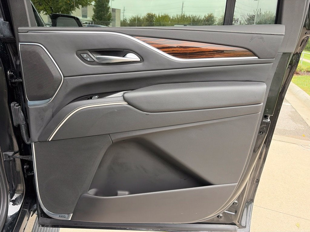 2023 Cadillac Escalade ESV Premium