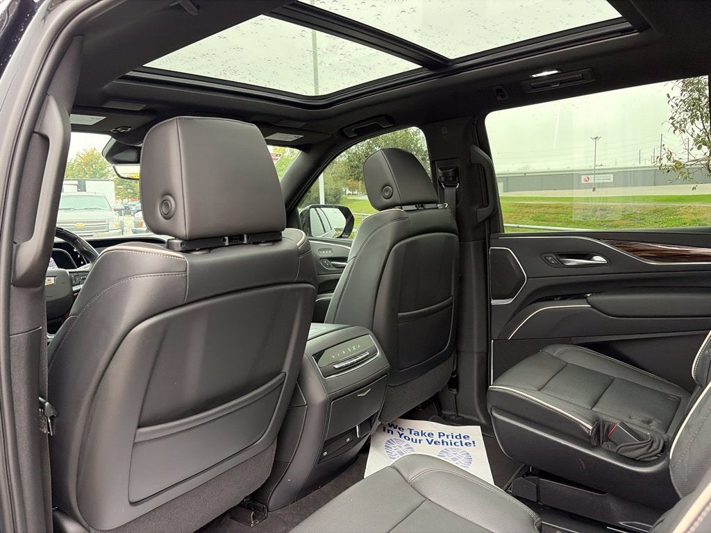 2023 Cadillac Escalade ESV Premium