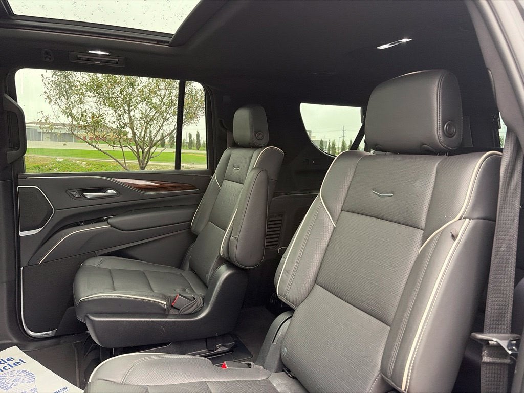 2023 Cadillac Escalade ESV Premium