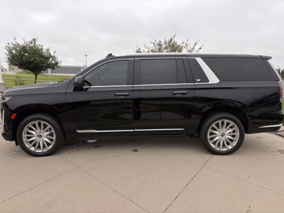 2023 Cadillac Escalade ESV Premium