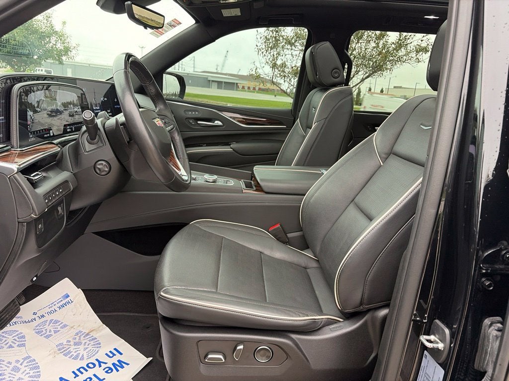 2023 Cadillac Escalade ESV Premium