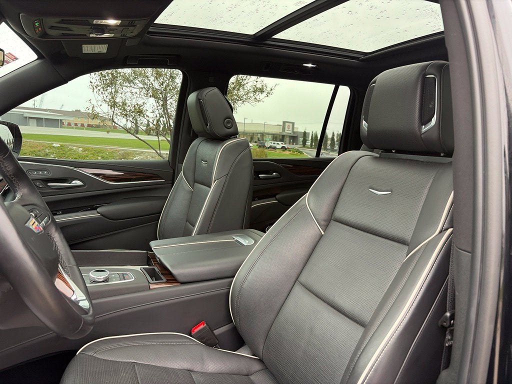 2023 Cadillac Escalade ESV Premium
