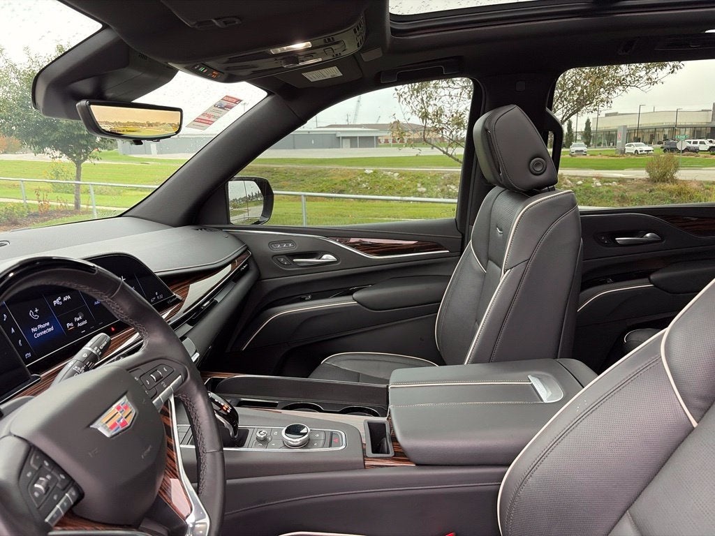 2023 Cadillac Escalade ESV Premium