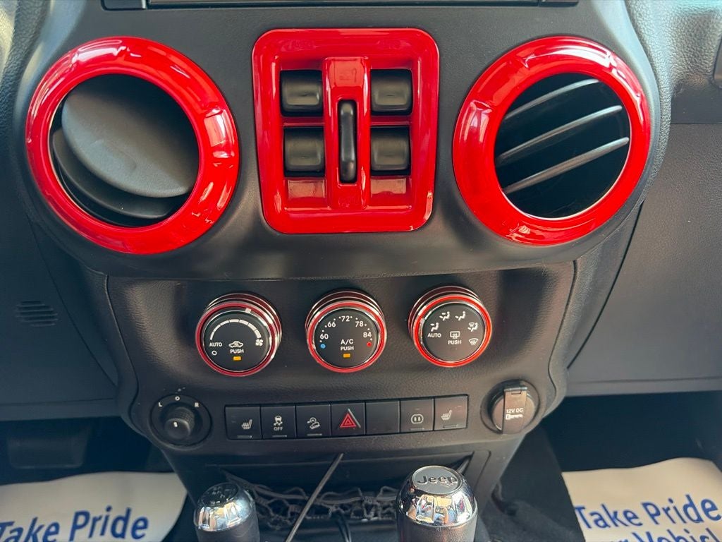 2011 Jeep Wrangler Unlimited Sahara