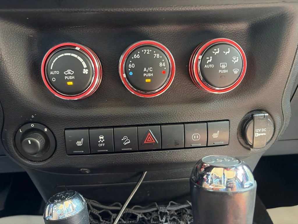 2011 Jeep Wrangler Unlimited Sahara