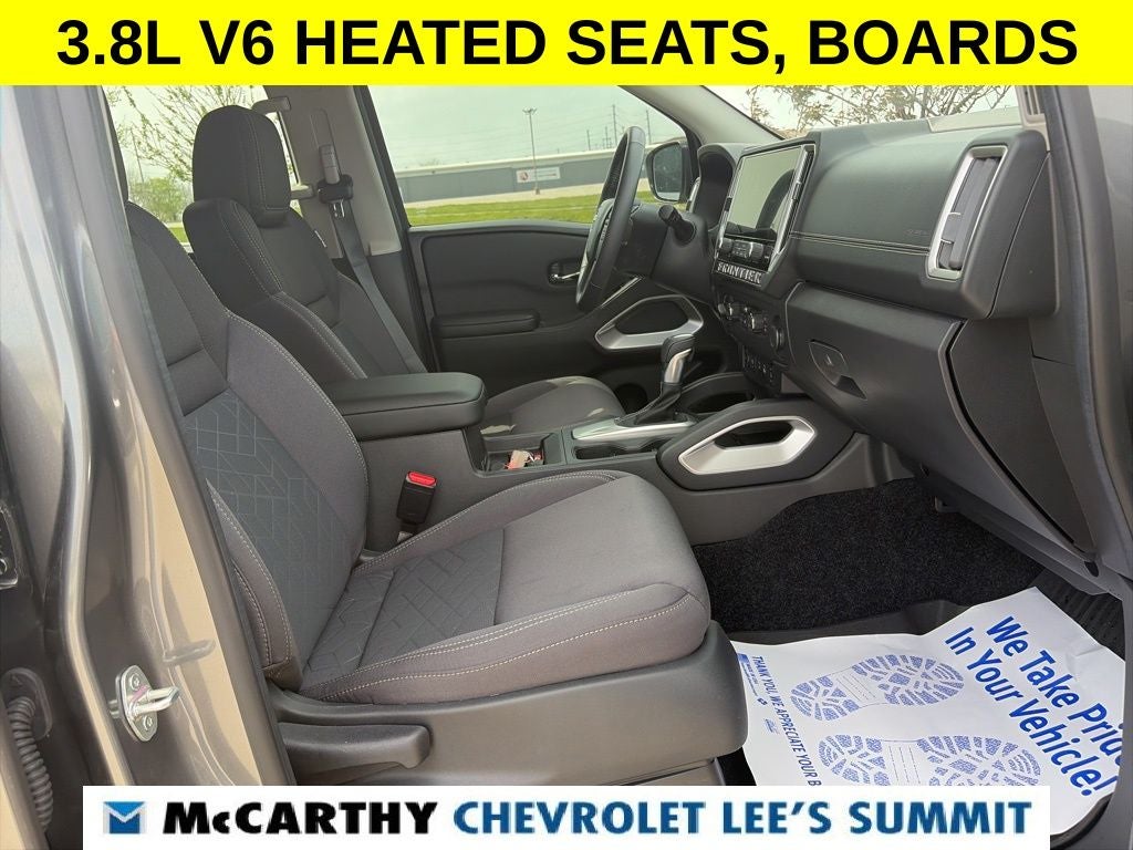 2025 Nissan Frontier SV