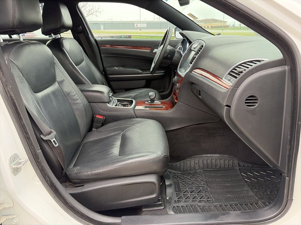 2014 Chrysler 300 Base
