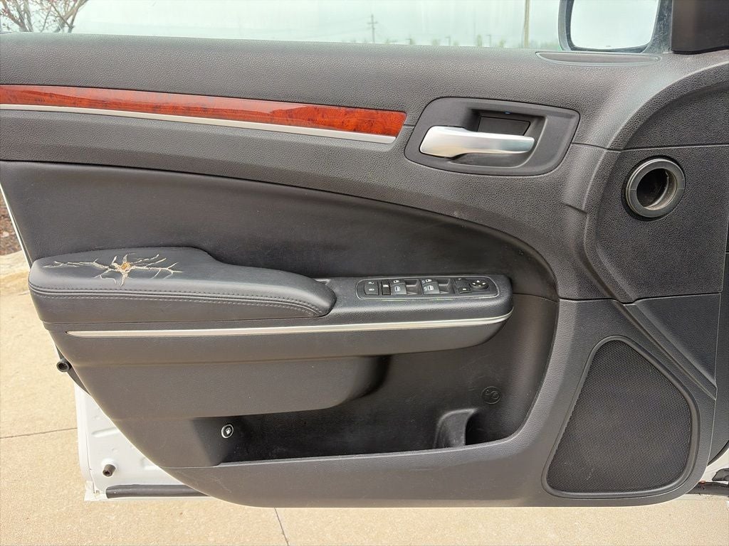 2014 Chrysler 300 Base