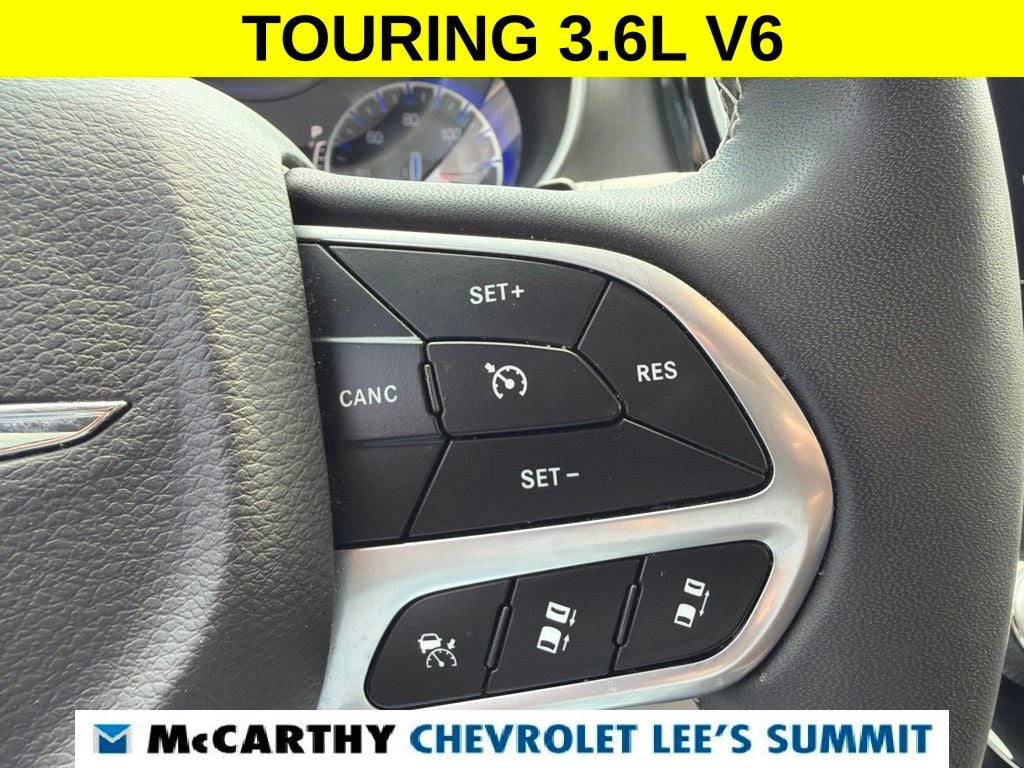 2023 Chrysler Pacifica Touring L