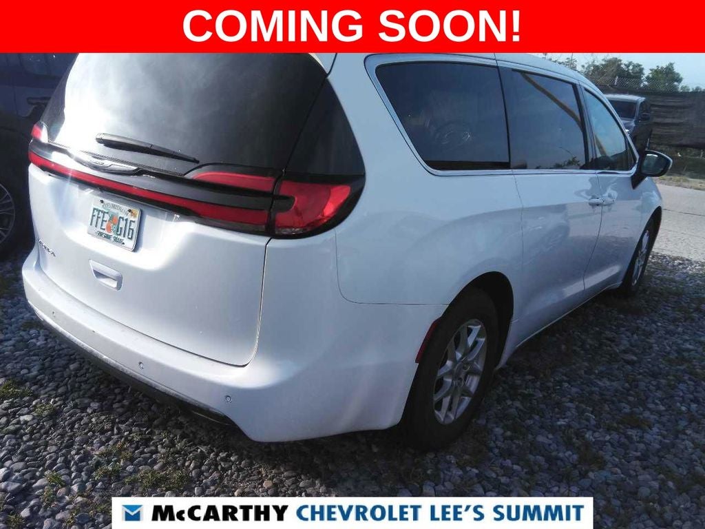 2023 Chrysler Pacifica Touring L