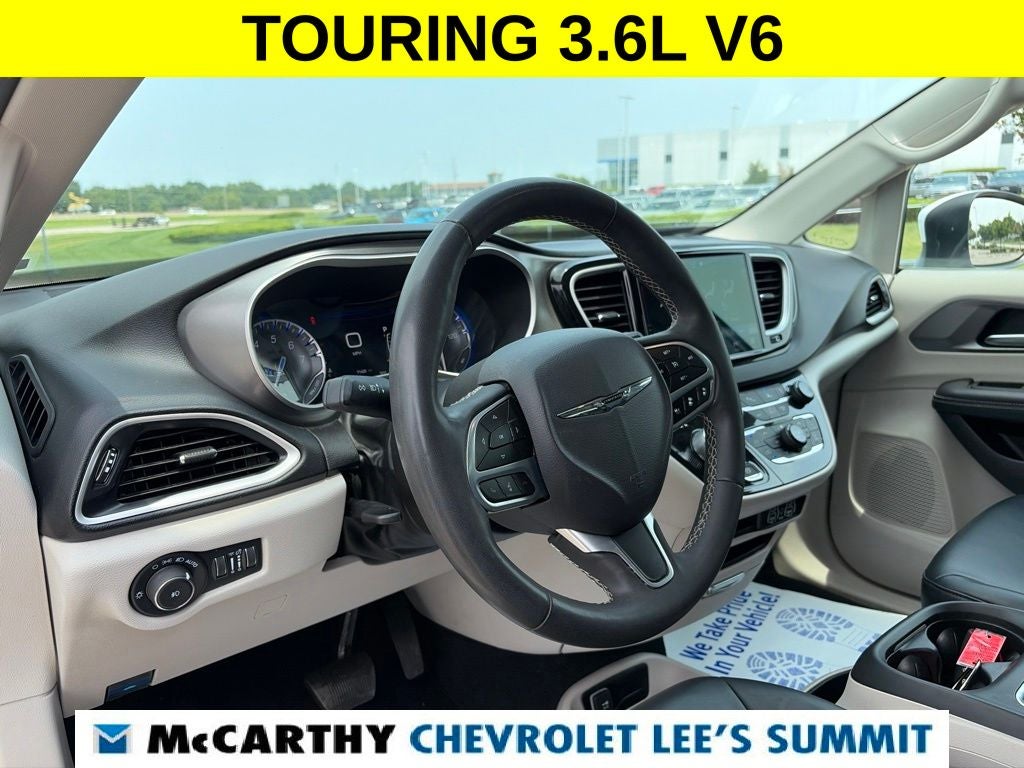 2023 Chrysler Pacifica Touring L