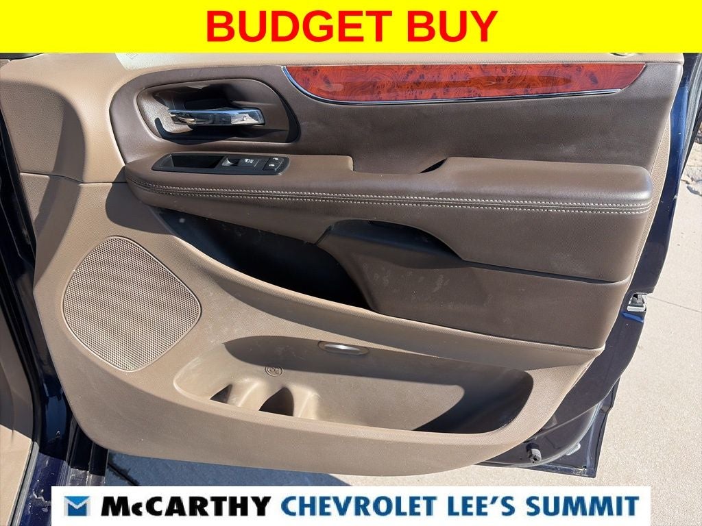 2012 Chrysler Town & Country Limited