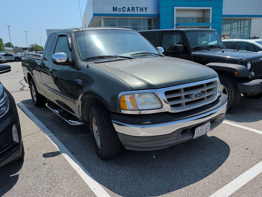 2002 Ford F-150 XL