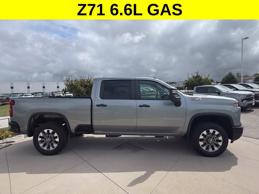 2024 Chevrolet Silverado 2500HD Custom
