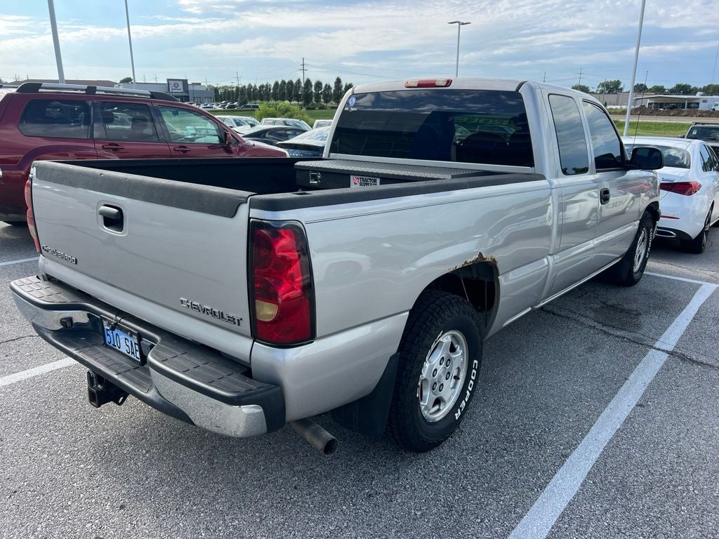 2004 Chevrolet Silverado 1500 LS