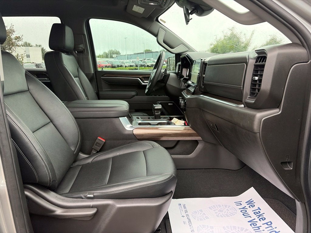 2025 Chevrolet Silverado 1500 RST
