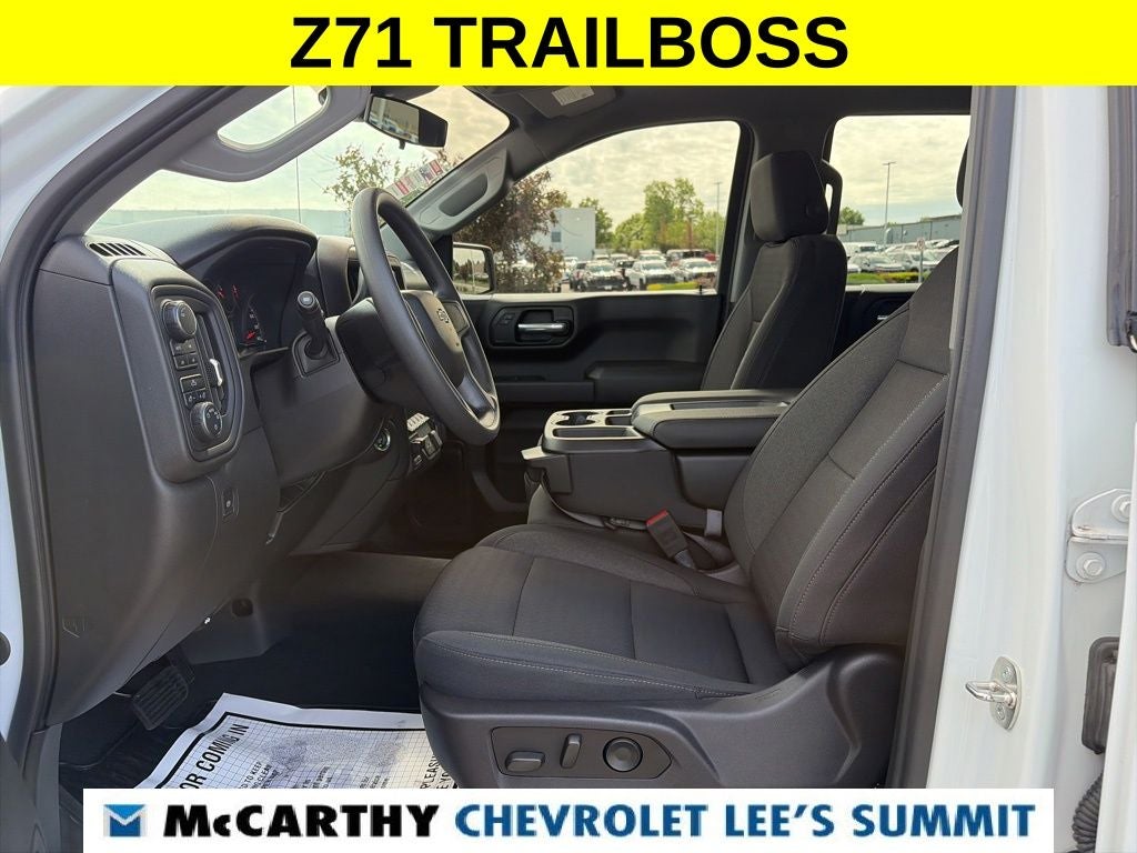 2024 Chevrolet Silverado 1500 Custom Trail Boss
