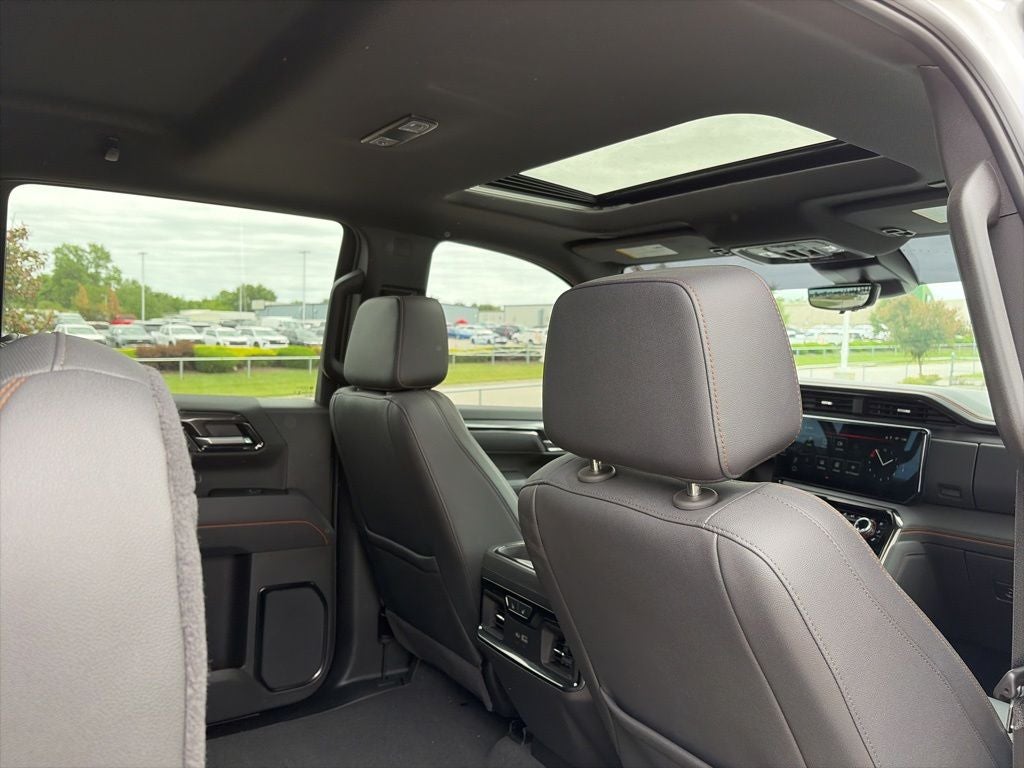 2025 GMC Sierra 1500 AT4