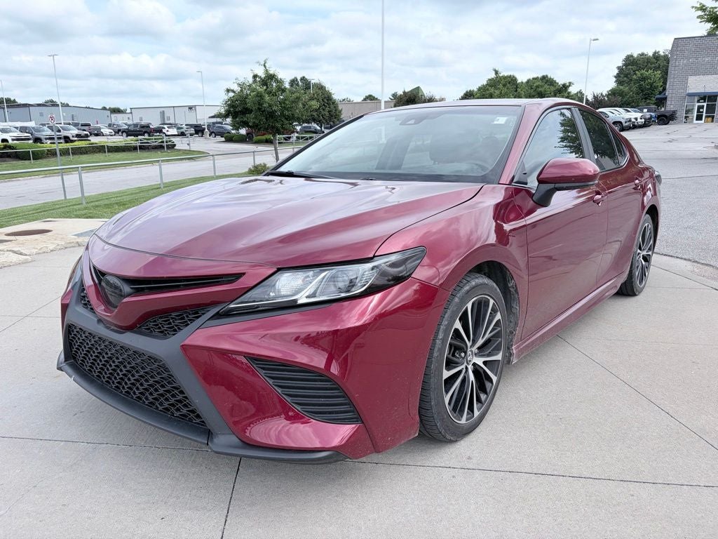 2018 Toyota Camry SE