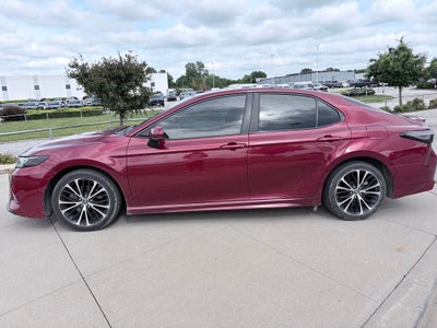 2018 Toyota Camry SE
