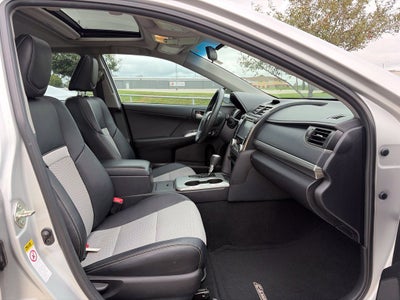 2014 Toyota Camry Hybrid SE Limited Edition 2014.5
