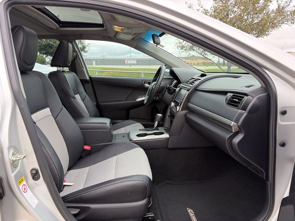 2014 Toyota Camry Hybrid SE Limited Edition 2014.5
