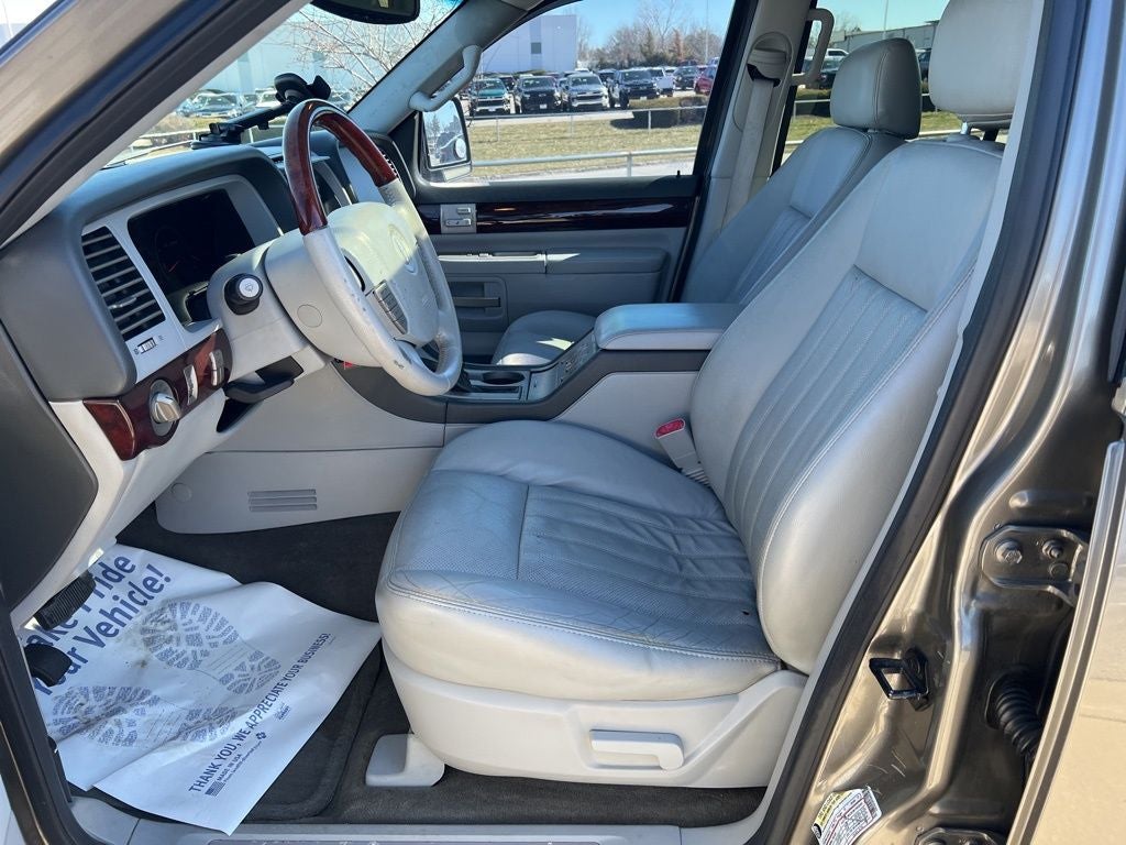2004 Lincoln Aviator Base Luxury