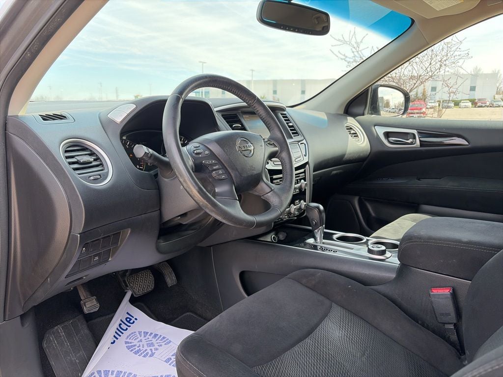 2015 Nissan Pathfinder SV