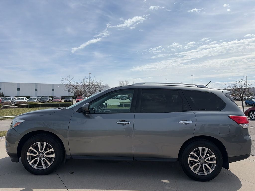2015 Nissan Pathfinder SV