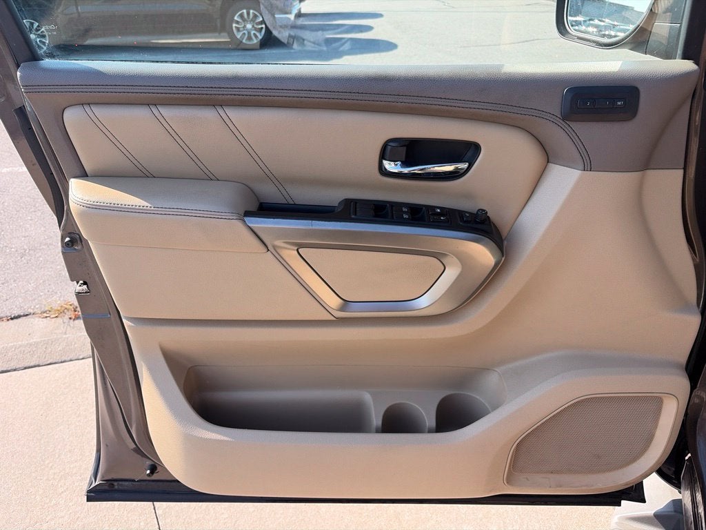 2015 Nissan Armada Platinum
