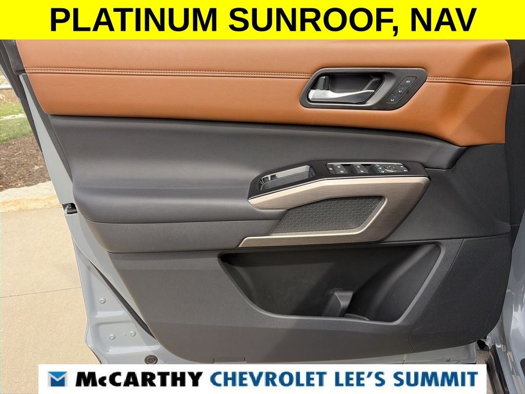 2023 Nissan Pathfinder Platinum