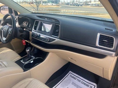 2014 Toyota Highlander LE Plus V6