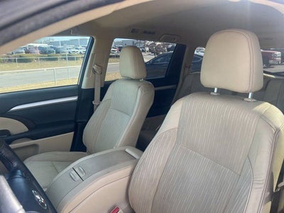 2014 Toyota Highlander LE Plus V6