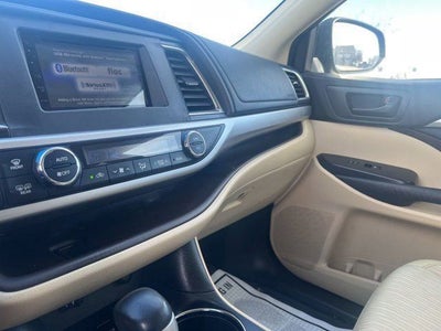 2014 Toyota Highlander LE Plus V6