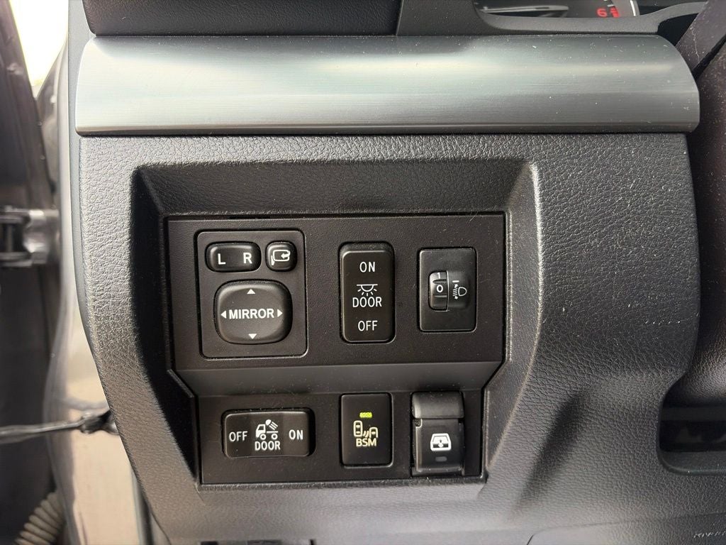2017 Toyota Tundra Platinum 5.7L V8