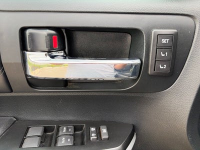 2017 Toyota Tundra Platinum 5.7L V8