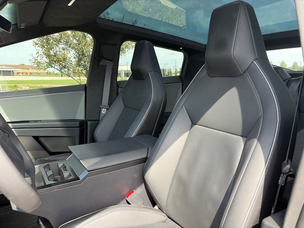 2024 Tesla Cybertruck Base