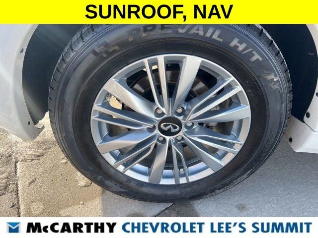 2024 INFINITI QX80 LUXE