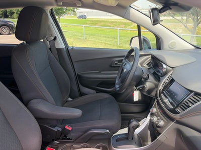 2022 Chevrolet Trax LS