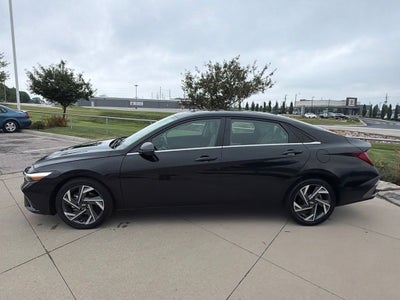 2024 Hyundai Elantra Limited