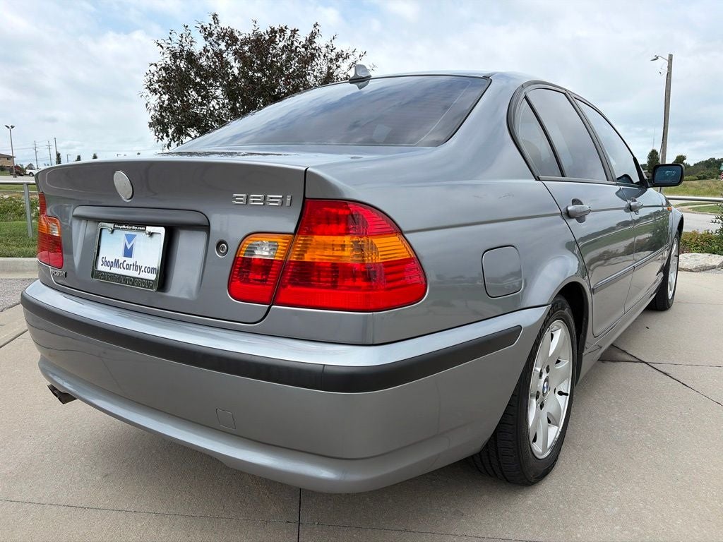 2004 BMW 3 Series 325i