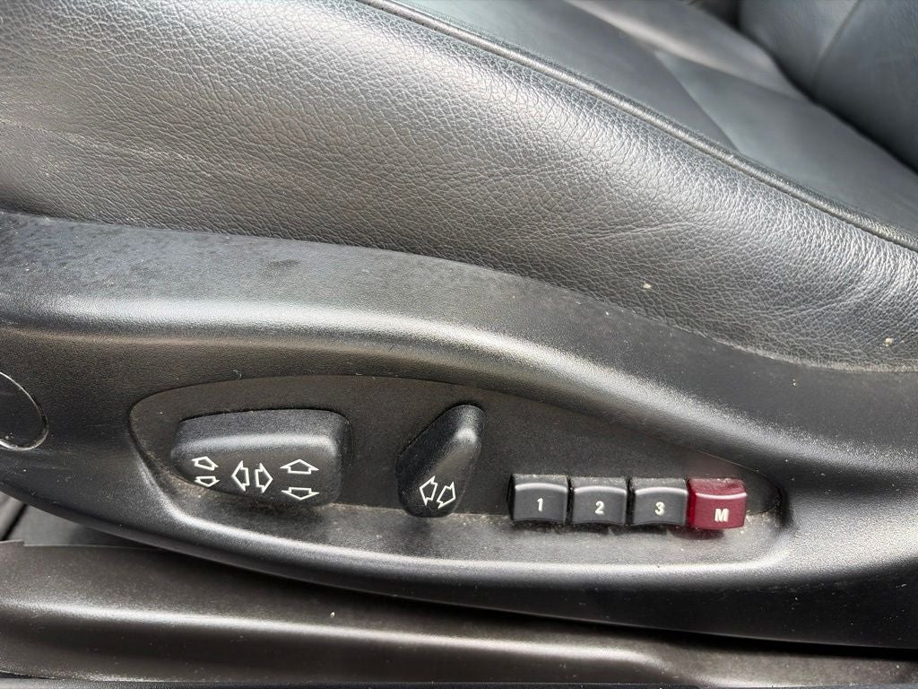 2004 BMW 3 Series 325i