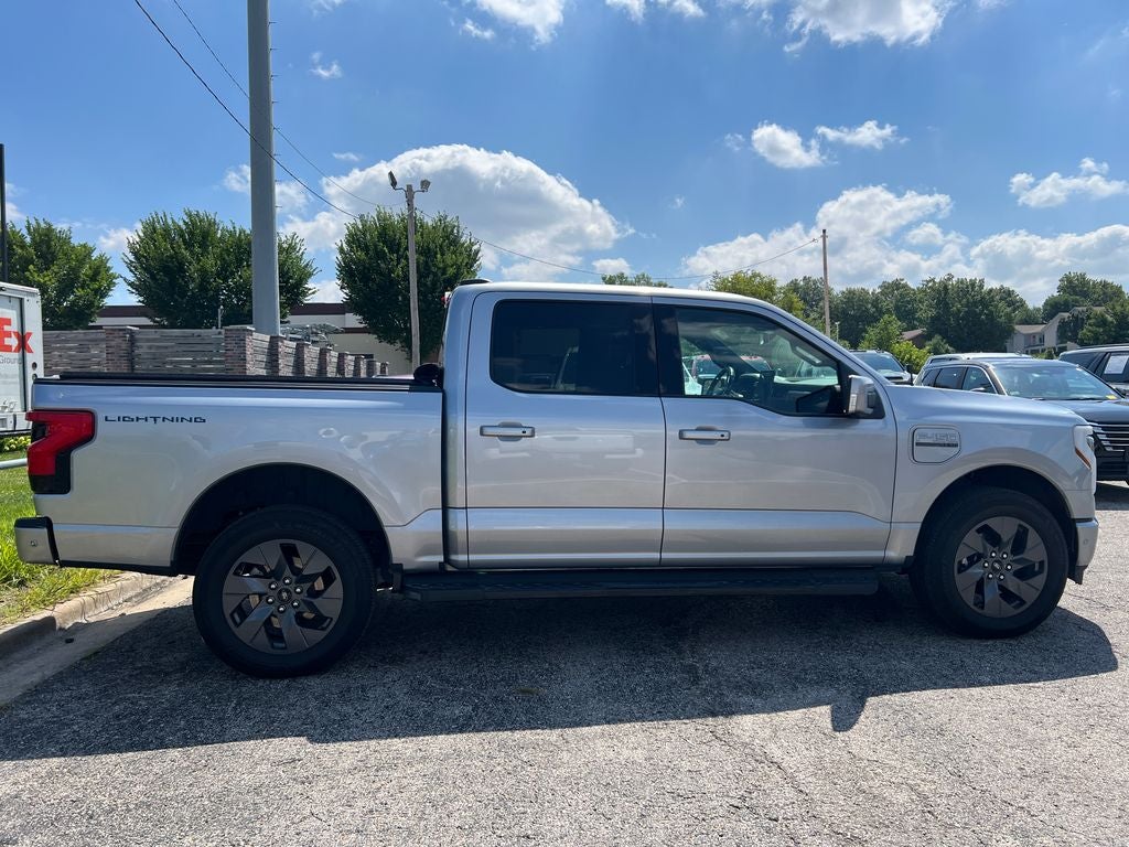 2022 Ford F-150 Lightning Lariat