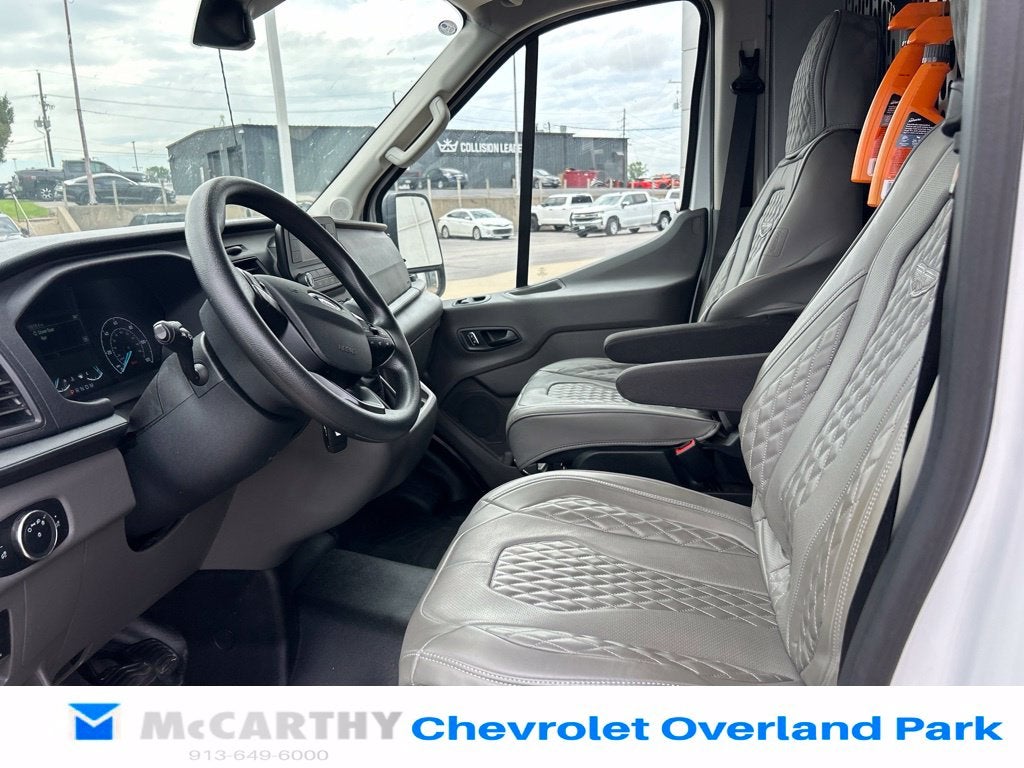 2025 Ford Transit-250 Base