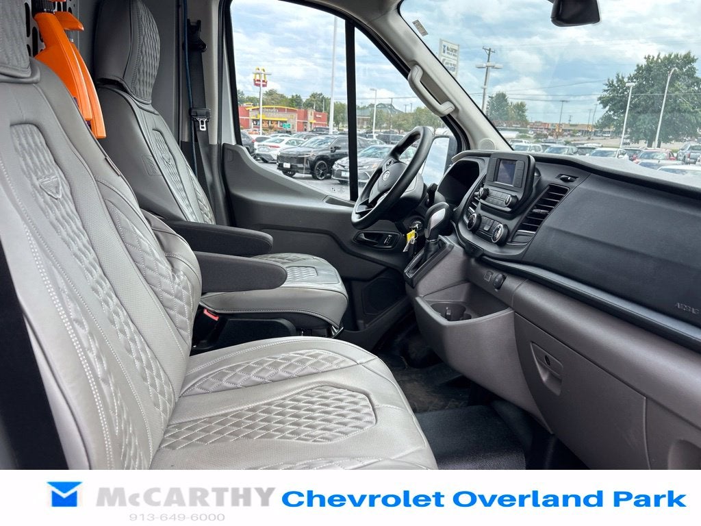 2025 Ford Transit-250 Base