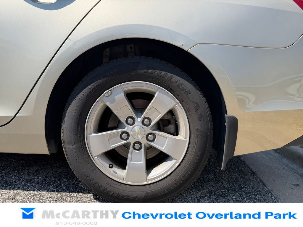 2013 Chevrolet Malibu LS 1LS