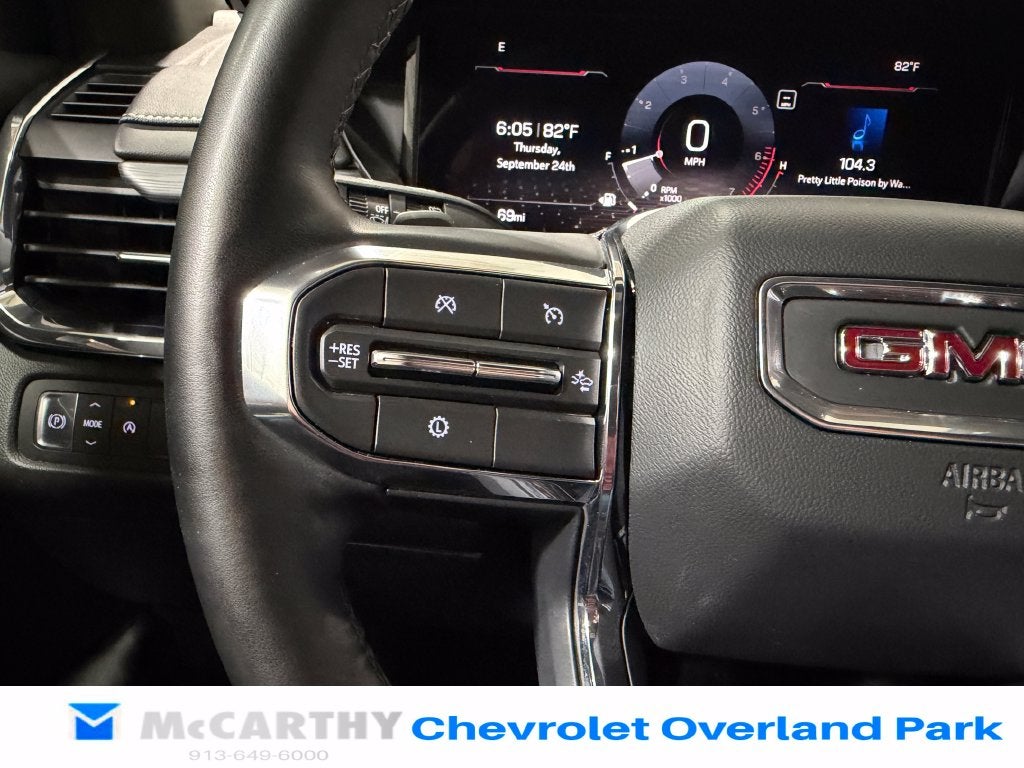 2024 GMC Acadia Elevation